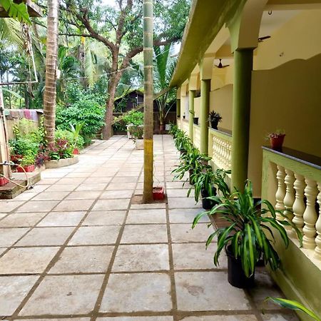 One Love Guest House Morjim Extérieur photo