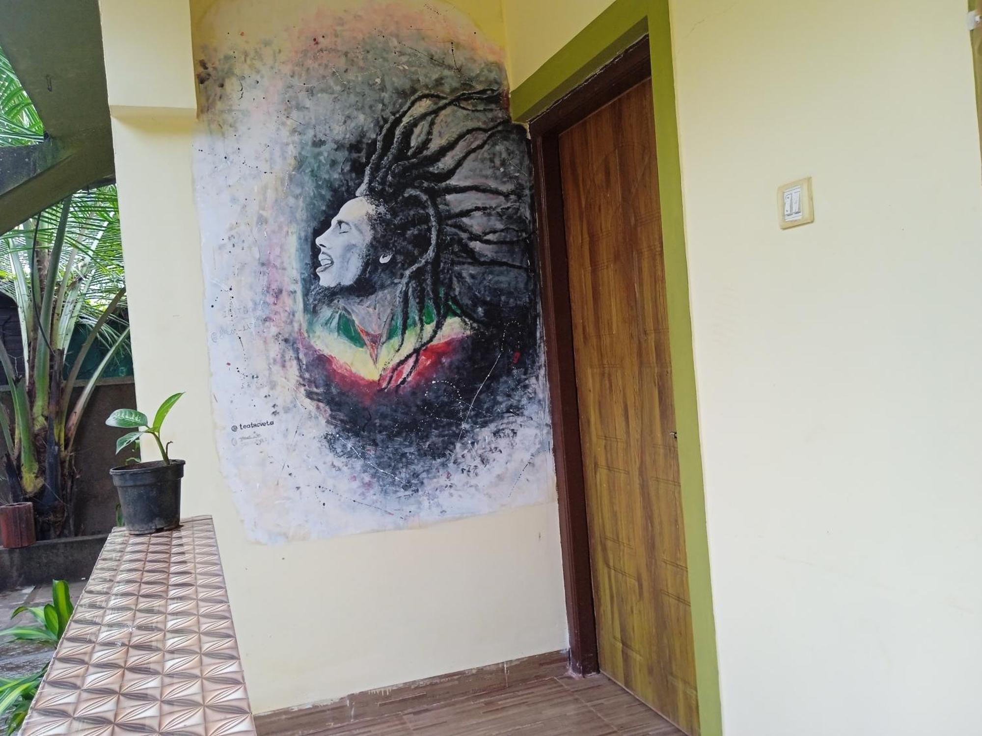 One Love Guest House Morjim Extérieur photo