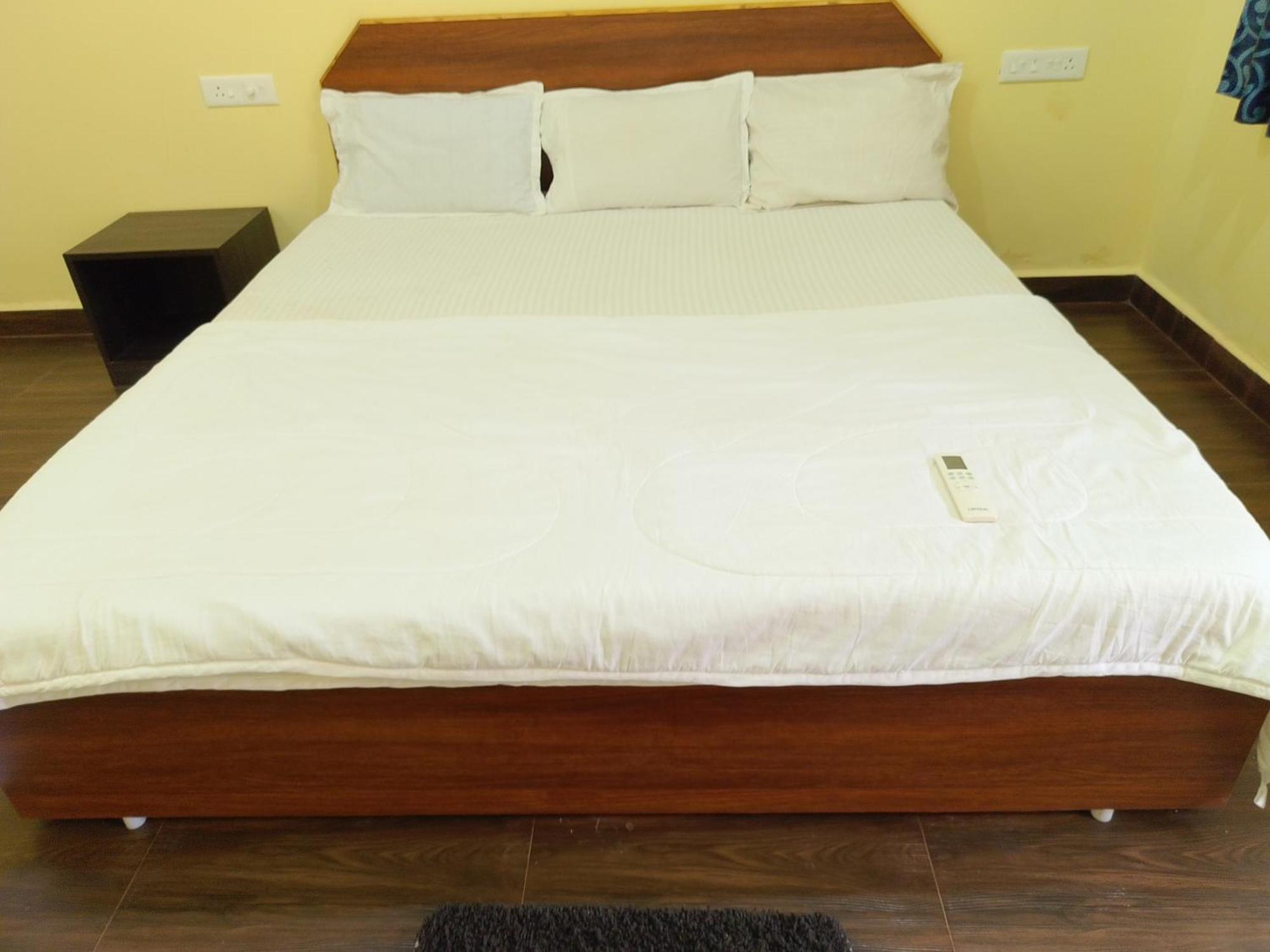 One Love Guest House Morjim Extérieur photo