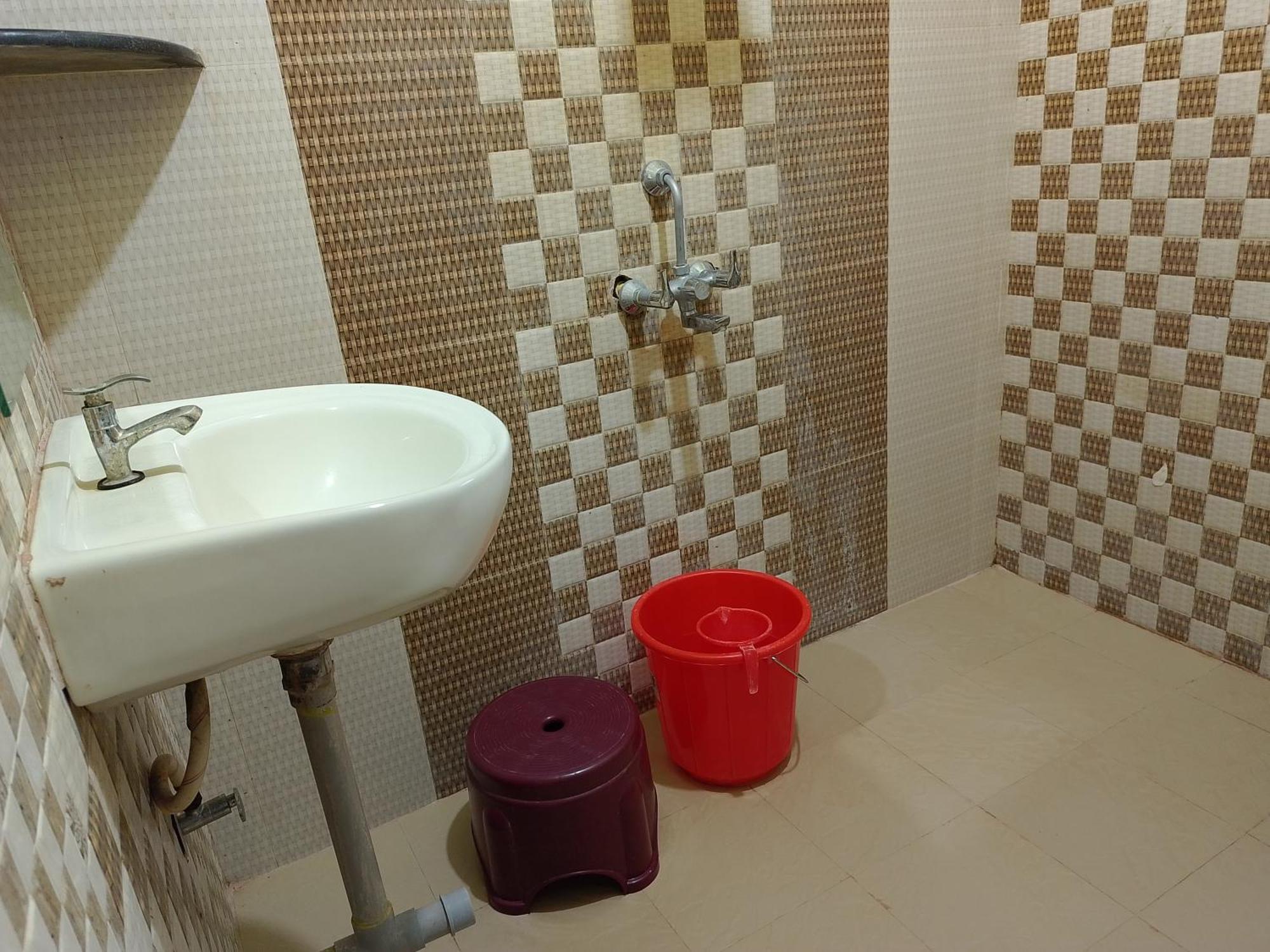 One Love Guest House Morjim Extérieur photo