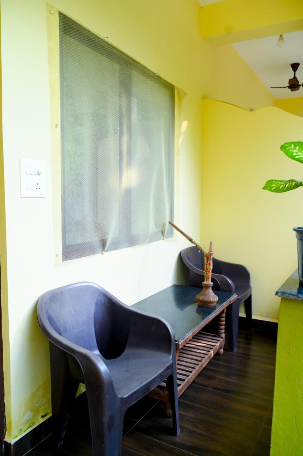 One Love Guest House Morjim Extérieur photo