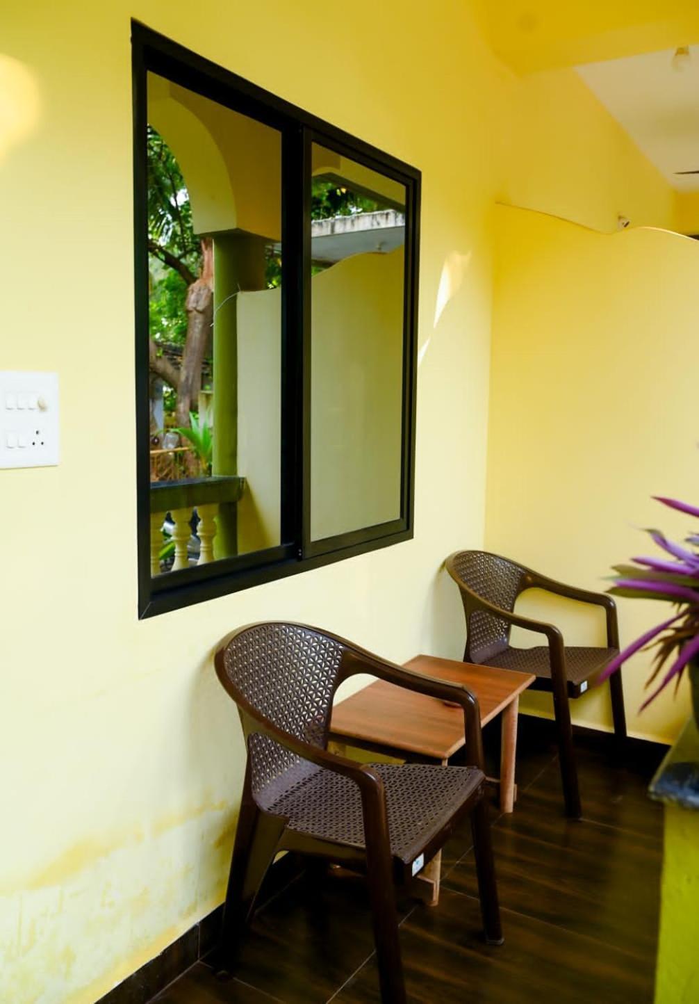 One Love Guest House Morjim Extérieur photo